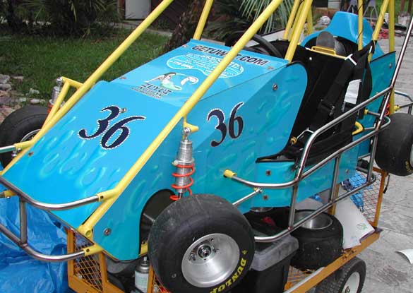 blue race cart